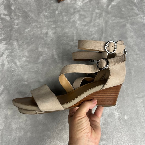 Franco Sarto Wedge Sandals Beige Ankle Strap Buckle Zip Up Heel Shoes - Picture 1 of 7
